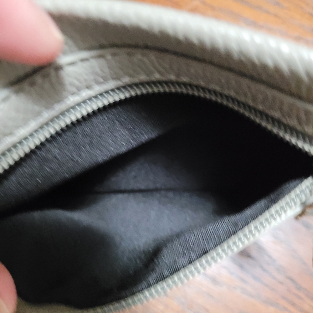 BCBG WRISTLET NWOT - Picture 5 of 5